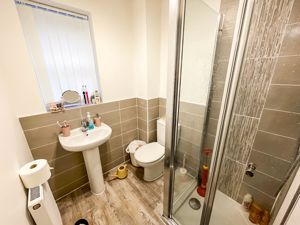 En Suite- click for photo gallery